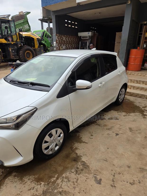 Toyota Vitz 1.3 FWD 3dr 2015 White
