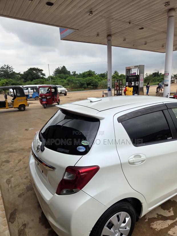 Toyota Vitz 1.3 FWD 3dr 2015 White