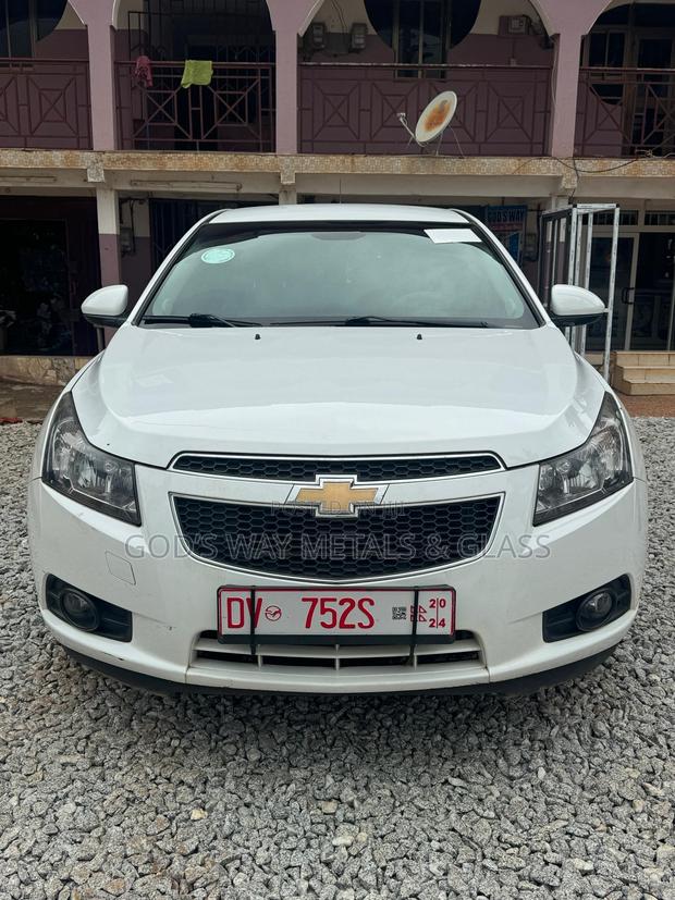 Chevrolet Cruze 2013 White
