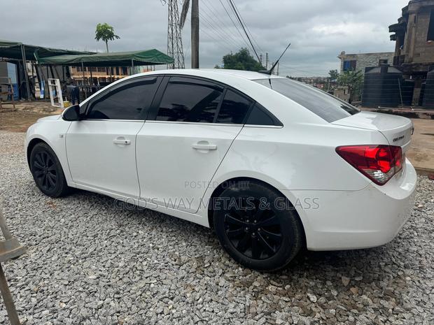 Chevrolet Cruze 2013 White