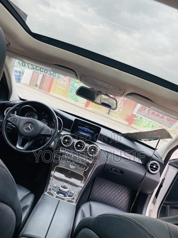 Mercedes-Benz C300 Base 4Matic Sedan AWD (2.0L 4cyl 7A) 2017 White