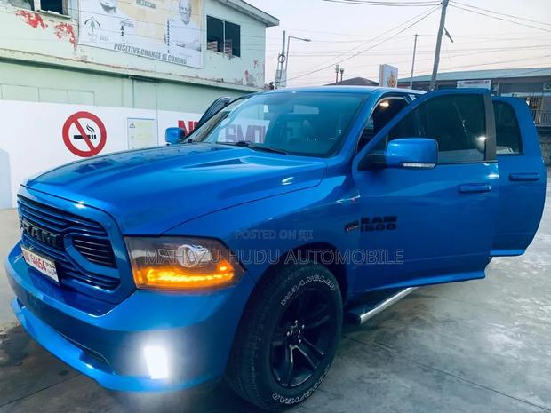 Dodge RAM 1500 5.7 Petrol AWD 2018 Blue