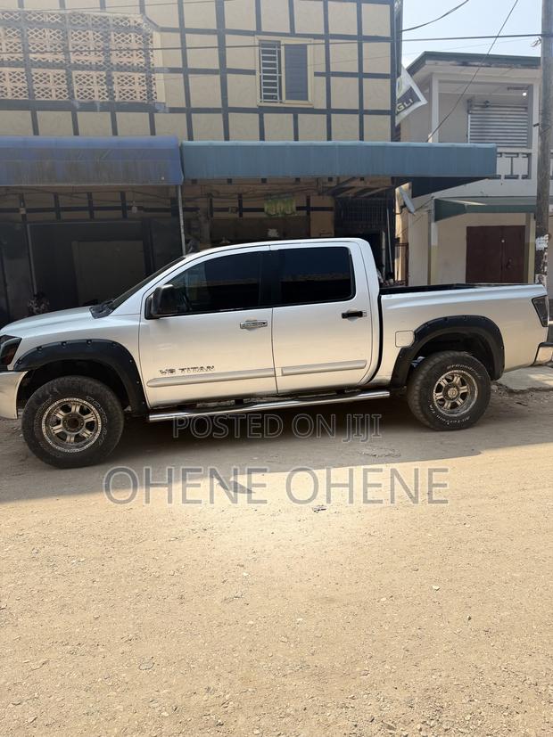 Nissan Titan Crew Cab 2006 Gray