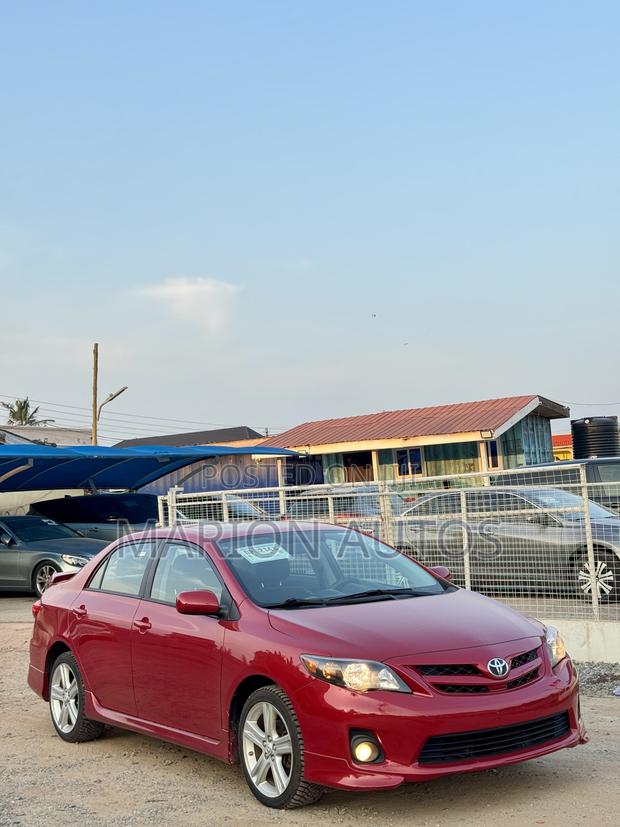 Toyota Corolla S Special Edition 4dr Sedan (1.8L 4cyl 4A) 2013 Red