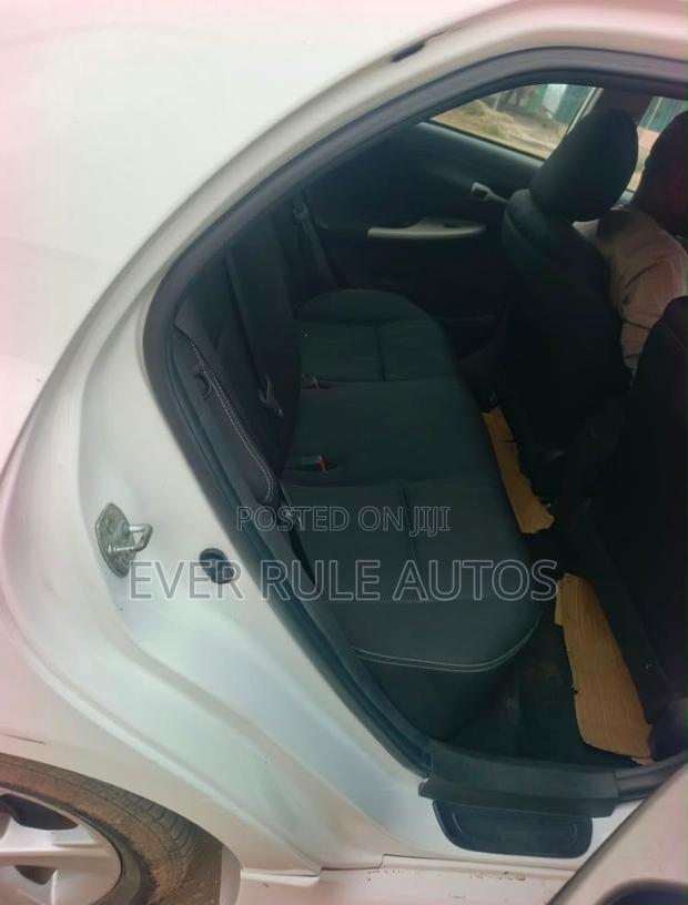 Toyota Corolla S 4dr Sedan (1.8L 4cyl 4A) 2013 White