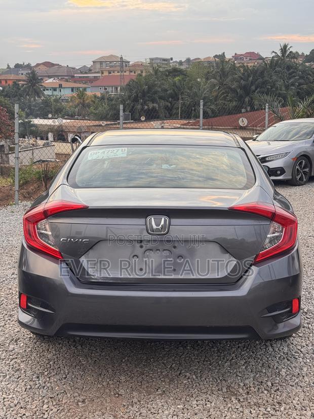 Honda Civic EX 4dr Sedan (1.5L 4cyl) 2016 Gray