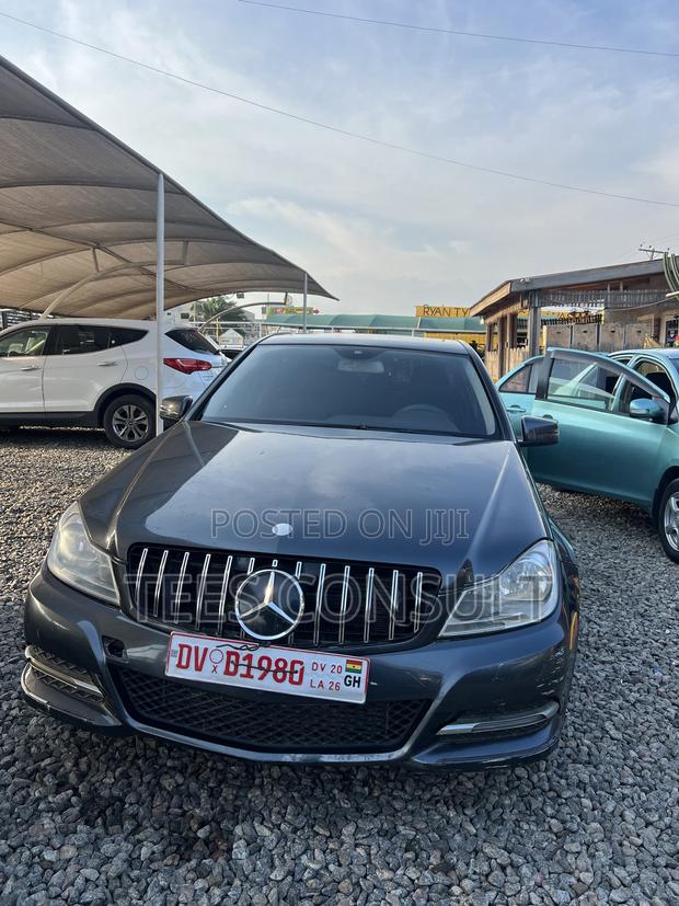 Mercedes-Benz C250 2013 Green