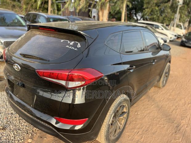 Hyundai Tucson 2016 Black