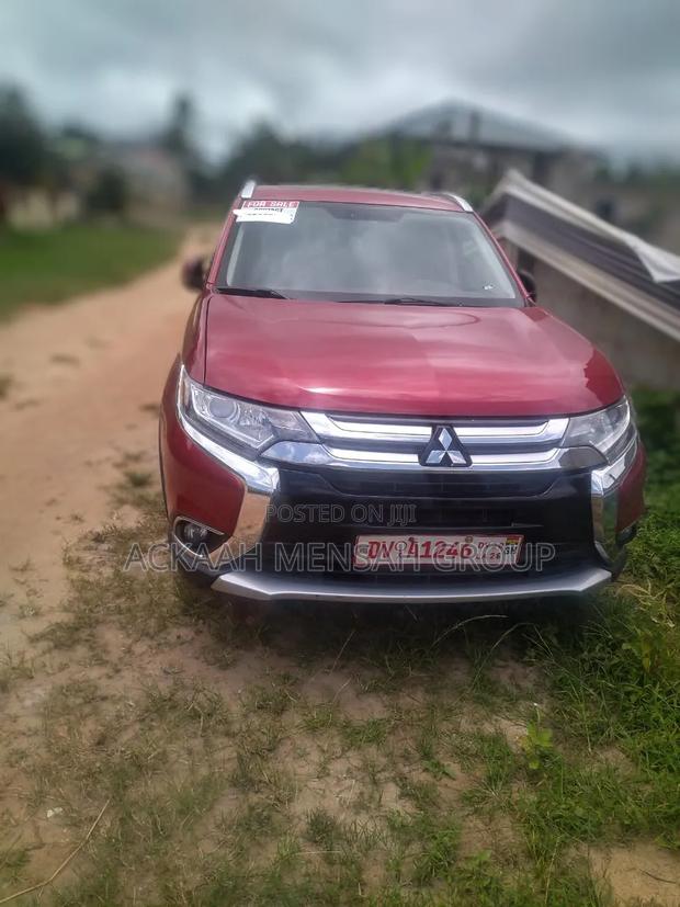 Mitsubishi Outlander LE AWC 2019 Red