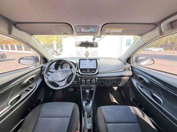 Toyota Yaris 2017 White