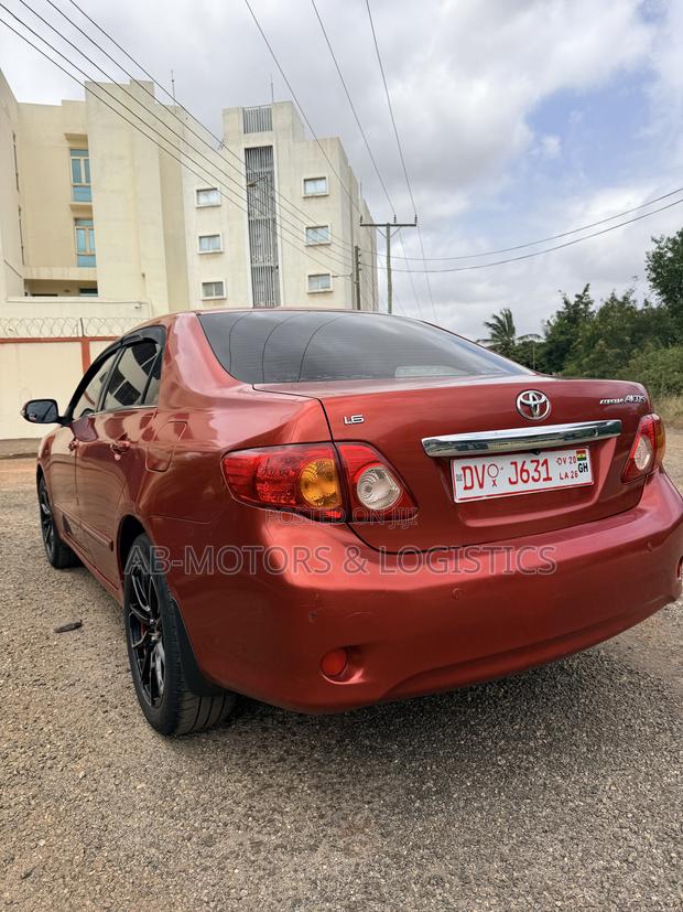 Toyota Corolla Altis 2010 Red