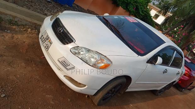 Toyota Corolla 2005 White