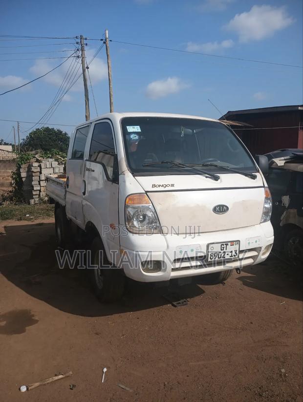 Kia Bongo 2013 White