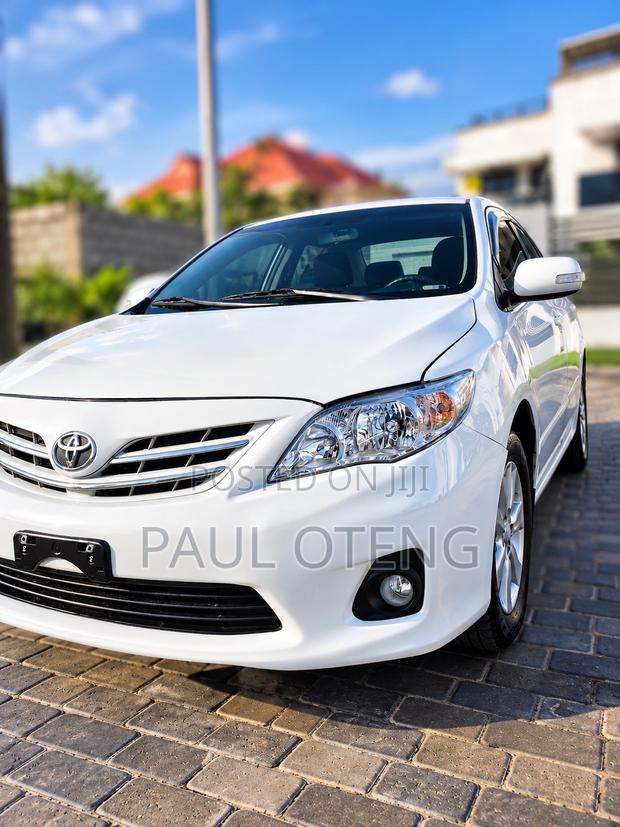 Toyota Corolla LE Special Edition 4dr Sedan (1.8L 4cyl 4A) 2013 White