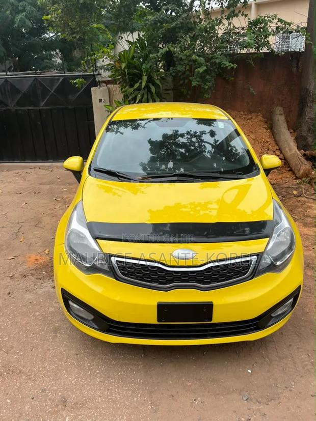 Kia Rio 2016 Yellow