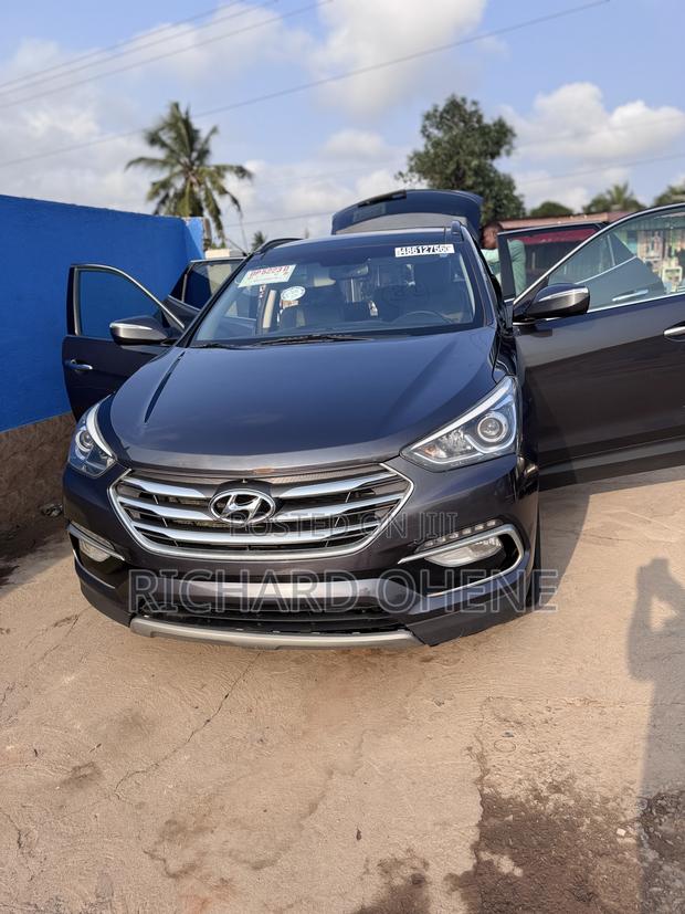 Hyundai Santa Fe Limited Ultimate AWD 2018 Gray