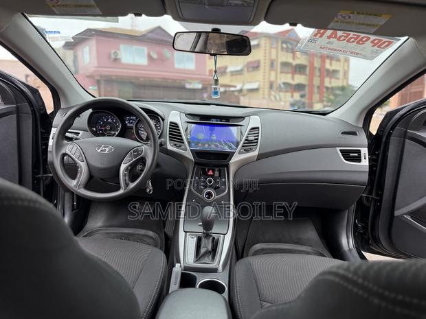 Hyundai Elantra 2015 Black
