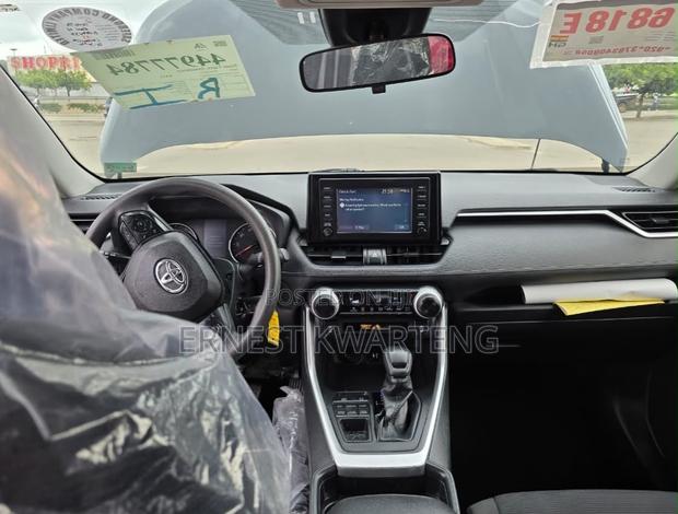 Toyota RAV4 2021 Black
