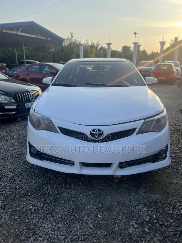 Toyota Camry 2014 White
