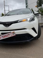 Toyota C-HR XLE FWD Sport Utility (2.0L 4cyl 2AM) 2018 White for sale