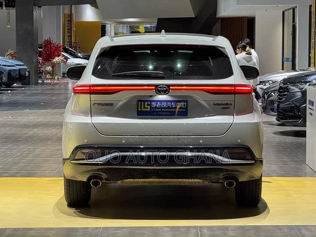 Toyota Venza 2022 White