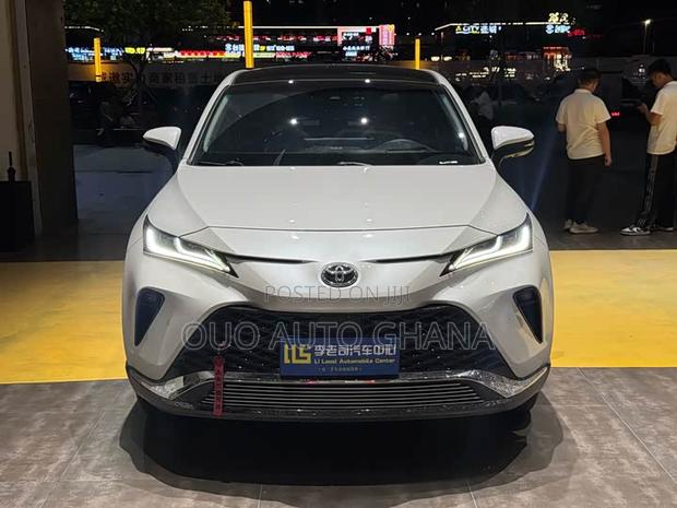 Toyota Venza 2022 White