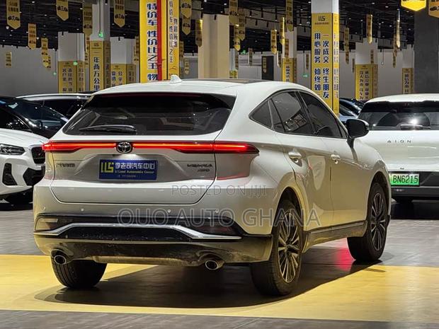 Toyota Venza 2022 White