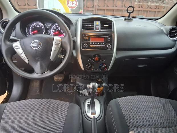 Nissan Versa 2017 Black