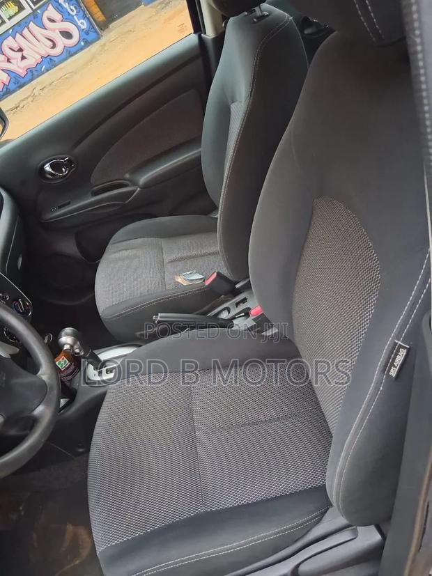 Nissan Versa 2017 Black