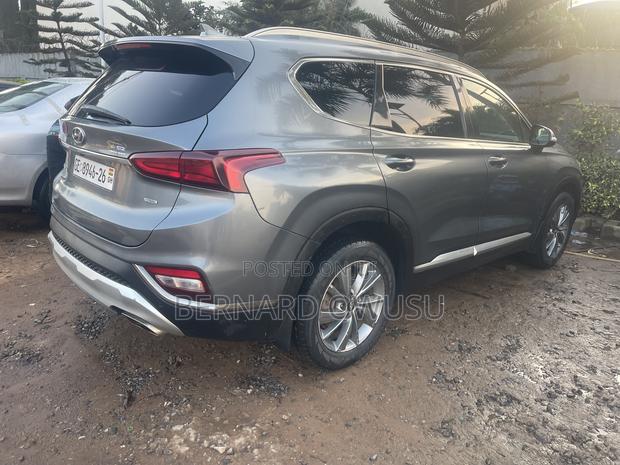 Hyundai Santa Fe Limited 2.0T FWD 2019 Gray
