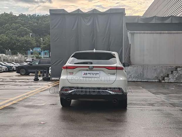 Toyota Harrier 2023 White