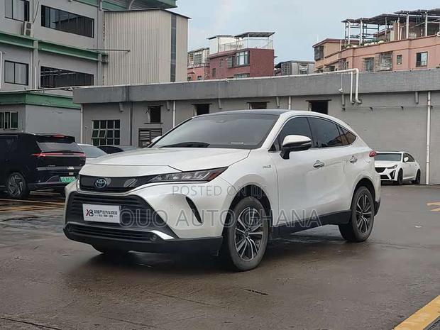 Toyota Harrier 2023 White