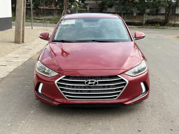 Hyundai Elantra SE 2018 Red