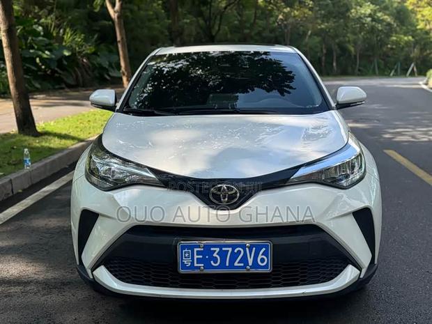 Toyota C-HR 2022 White
