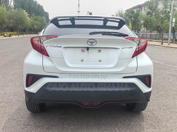Toyota C-HR 2023 White