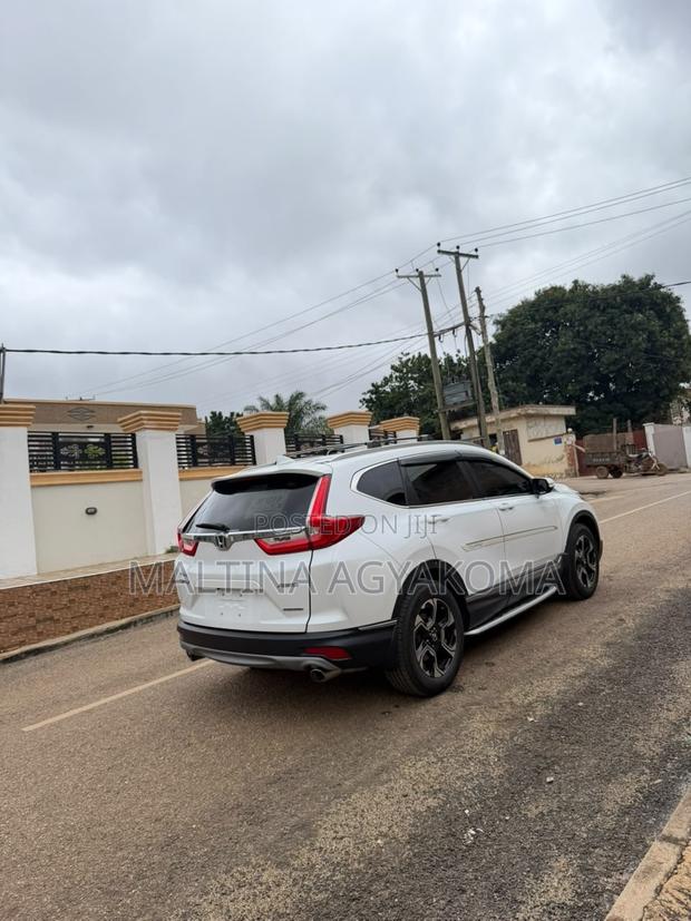 Honda CR-V Touring AWD 2019 White