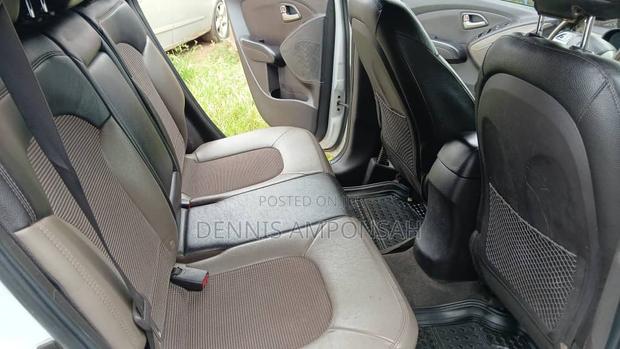 Hyundai Tucson 2013 White
