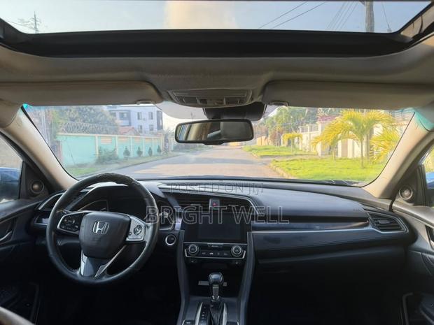 Honda Civic 2017 Blue