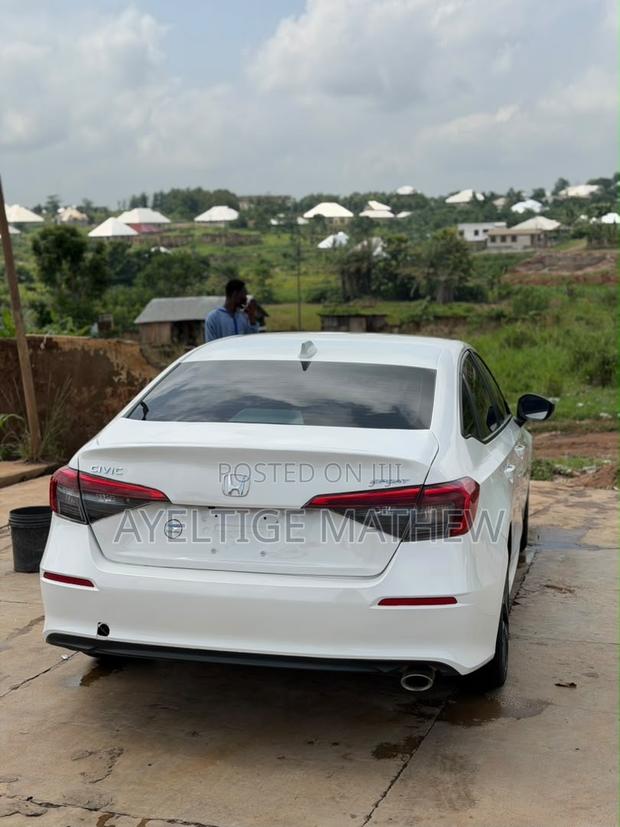 Honda Civic Sport CVT 2024 White