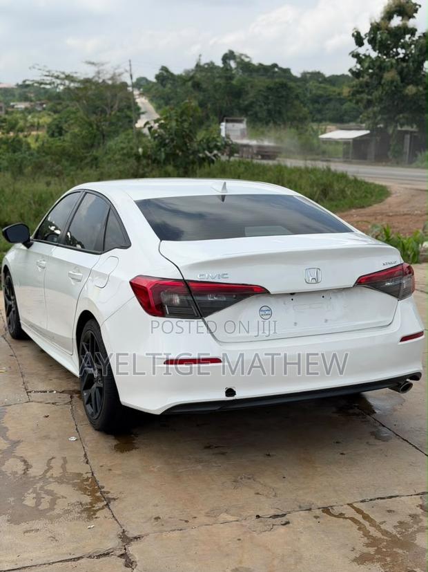 Honda Civic Sport CVT 2024 White
