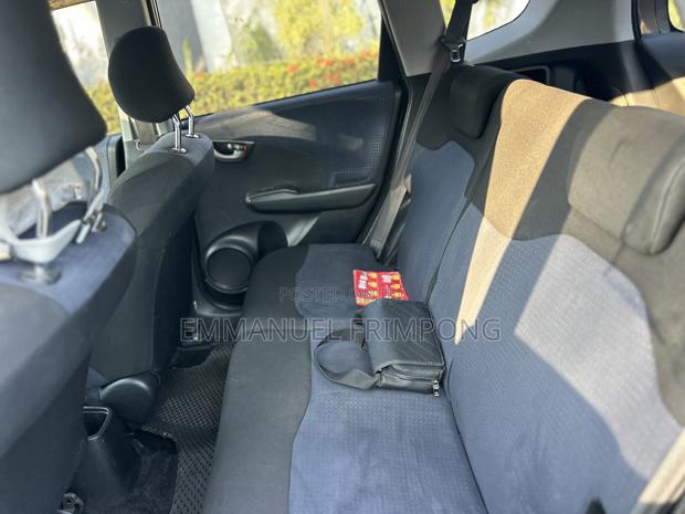 Honda Fit 5D Sport 2013 Gray