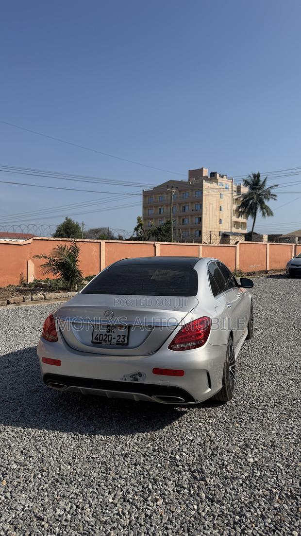 Mercedes-Benz C300 2016 Silver