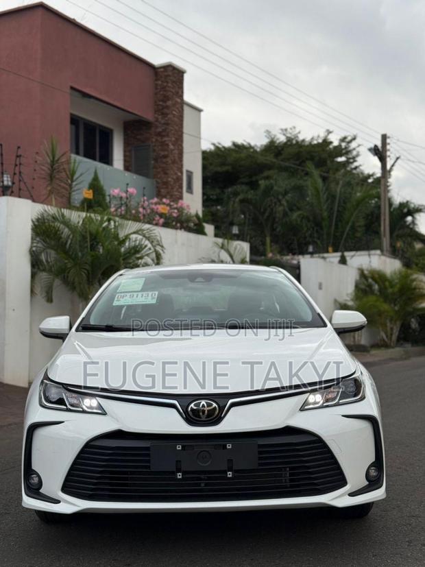 New Toyota Corolla 2025 White