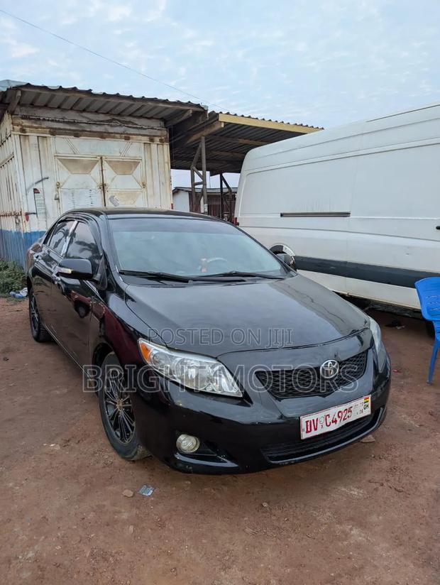 Toyota Corolla LE 4dr Sedan (1.8L 4cyl 4A) 2010 Black