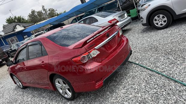 Toyota Corolla 2013 Red