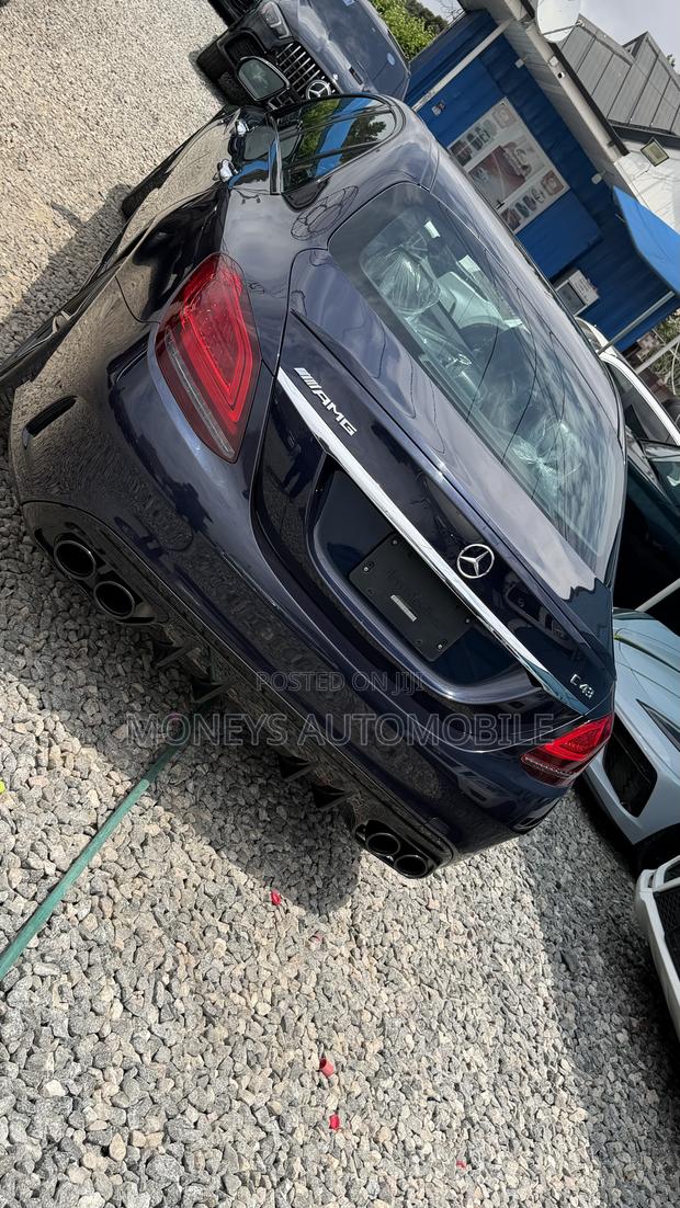 Mercedes-Benz C43 2020 Blue