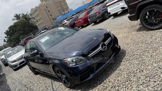 Mercedes-Benz C43 2020 Blue