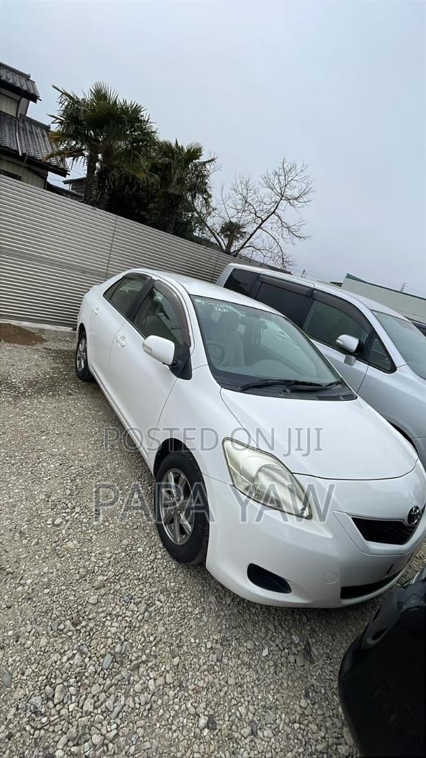 Toyota Belta 2010 White