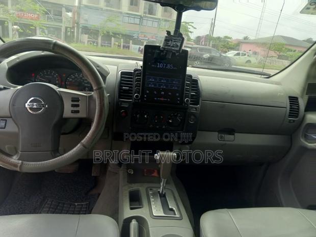 Nissan Frontier Crew Cab SE 4x4 2010 Green