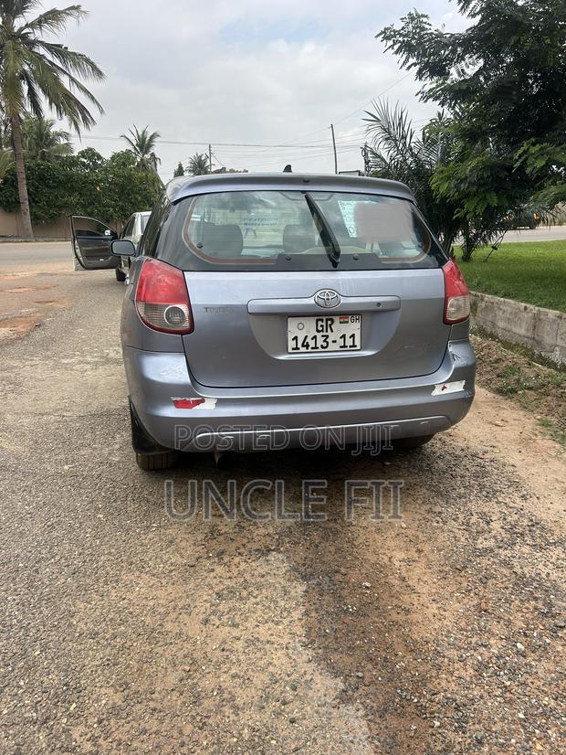 Toyota Matrix S Hatchback AWD (2.4L 4cyl 4A) 2010 Blue